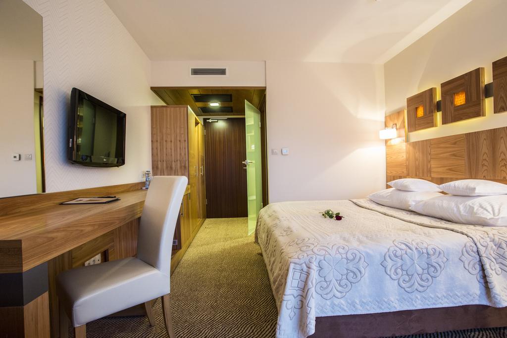 Hotel Zbojnicowka Буковина-Татшаньска Номер фото