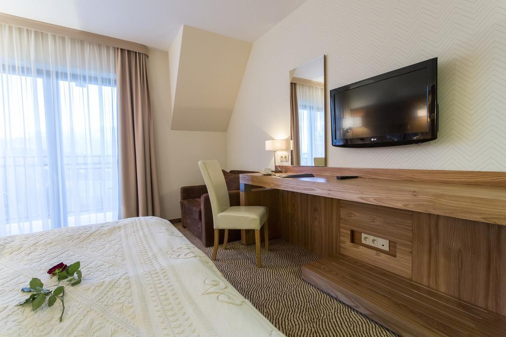 Hotel Zbojnicowka Буковина-Татшаньска Номер фото