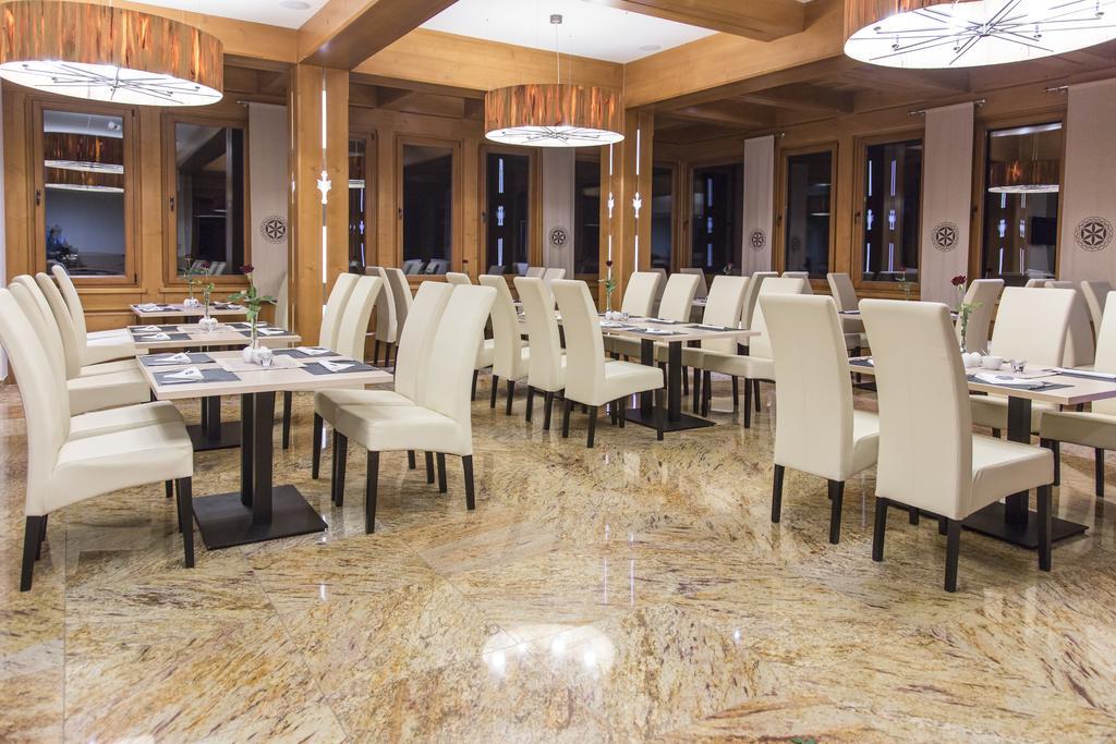 Hotel Zbojnicowka Буковина-Татшаньска Экстерьер фото